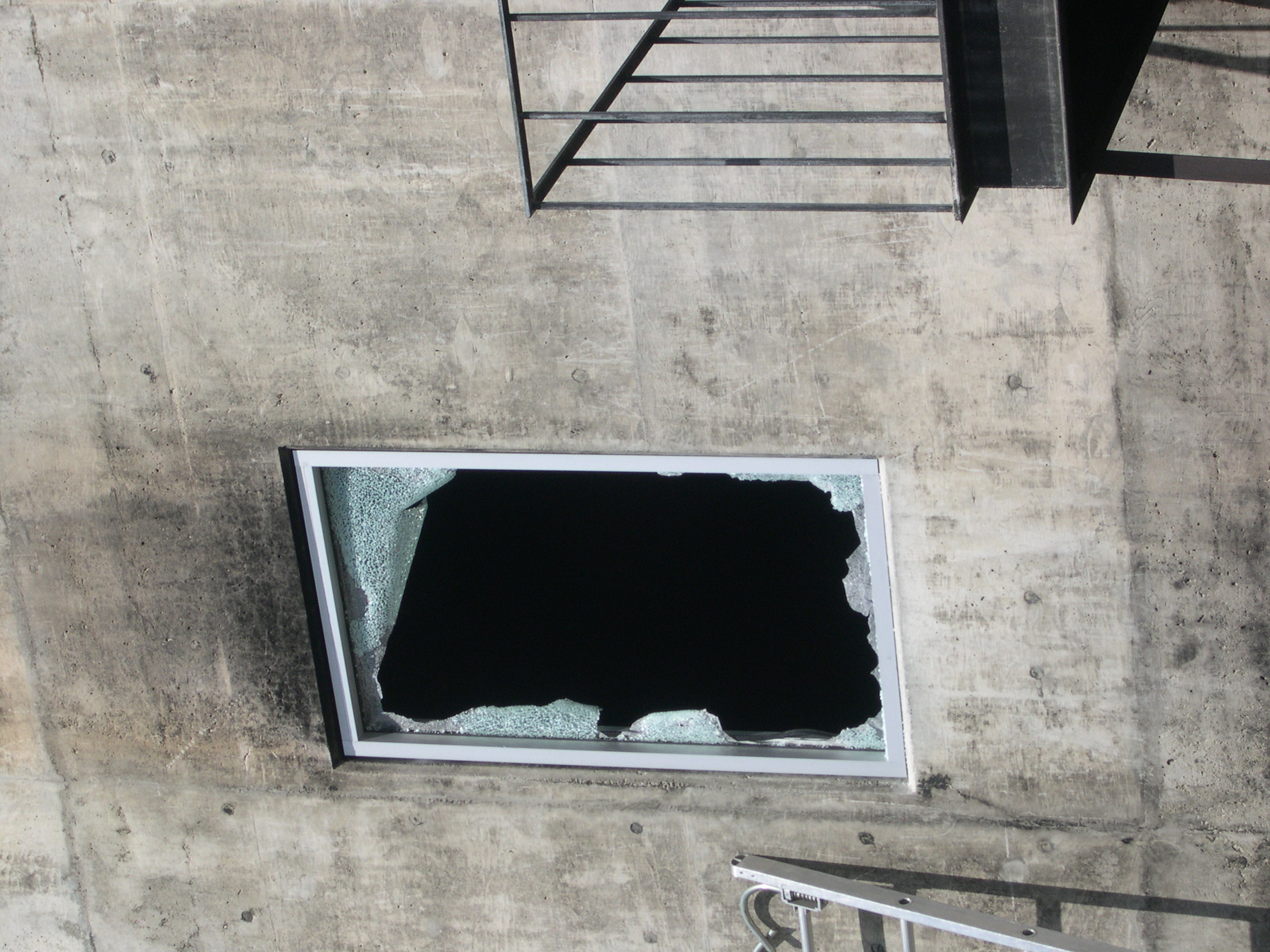 1996 GlassLock blast test window 5